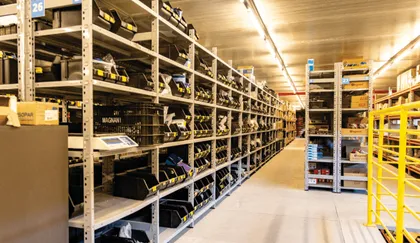 Estantes metálicas industriais para organização de estoques — Metalúrgica Hentges