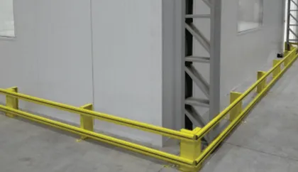 Protetor de corredor para delimitação de áreas no galpão — Metalúrgica Hentges